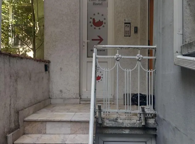 Hostel лидер хаус