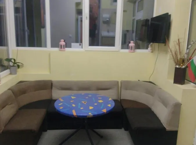 лидер хаус 旅馆